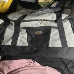 Bella Russo 23 Inch Canvas Travel Duffel Bag Pre Owned