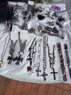 Tengo 120 piezas cuanto me ofrecen por todo el lote