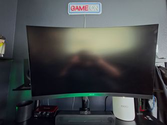 ASUS 32" 1440p Curved Monitor
