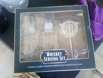 Whiskey serving set