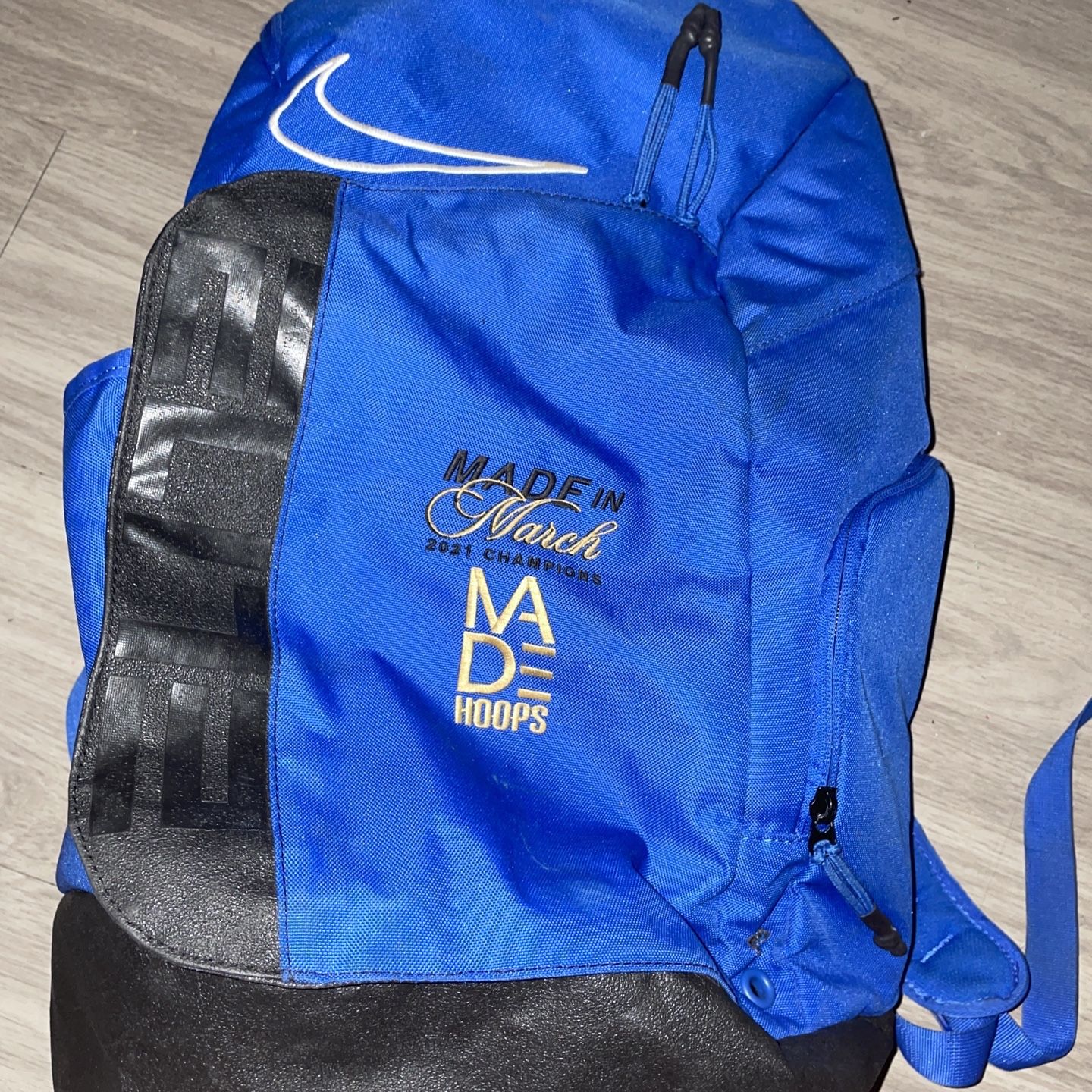 eybl nike backpack Hoop Armour™ Special Edition – HOOPARMOUR™ the Nike Varsity Elite Backpack keeps your gear organized and your tech protected Nike Elite Eybl Gym Bag