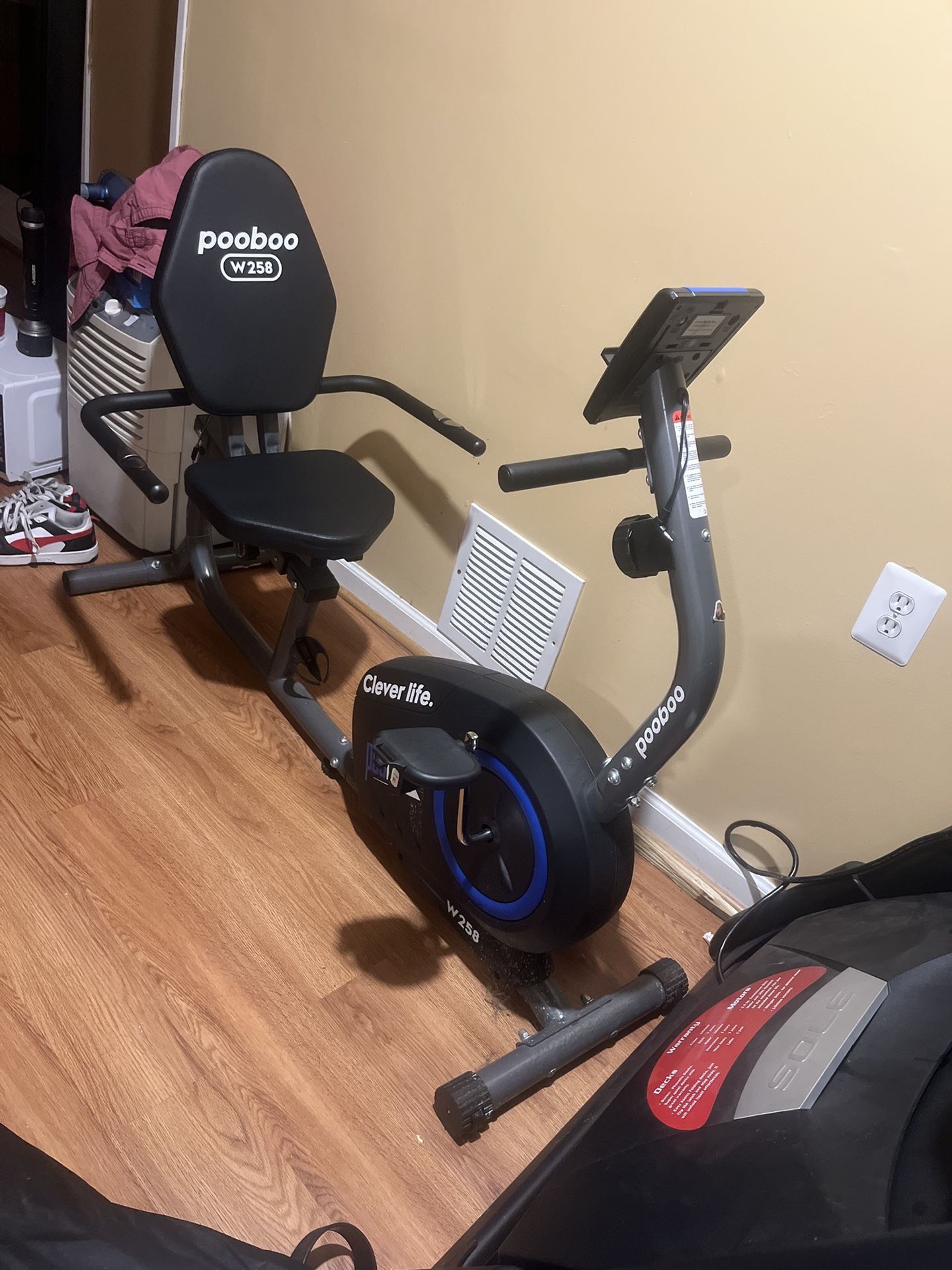 Pooboo W258 Work Out 