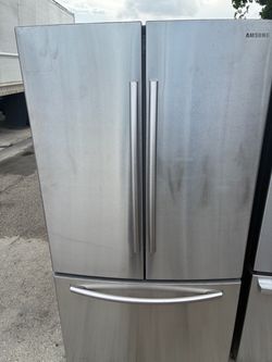 REFRIGERATOR SAMSUNG 36”