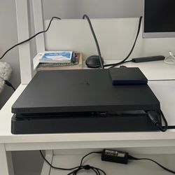 PS4 SLIM, 1TB + External 3TB storage device