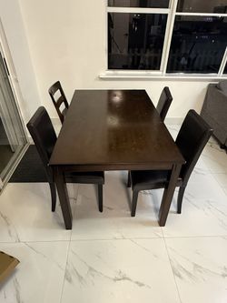 Dinner Table With 8 Chairs