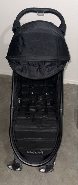 Baby jogger compact stroller