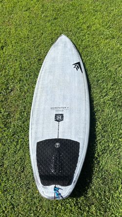 Firewire Dominator II 5’7” Volcanic Surfboard – Excellent Condition