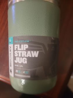 Stanley IceFlow Flip Straw Jug 64 oz