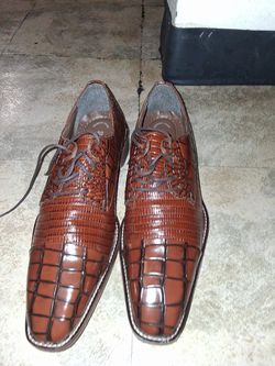 Stacy https://offerup.com/redirect/?o=QWRhLm1z mrn  dress shoes