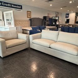 Thomasville Sofa & Swivel Chair Set. Scratch & Dent. Delivery Available 