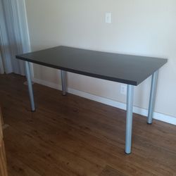 Large Desk