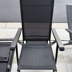 Reclining Folding Chairs (4)