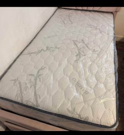 Twin mattress