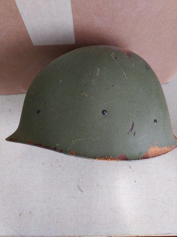 Original U.S. Vietnam War M1 Helmet Liner 1968 Dated Used