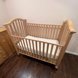Baby Crib 