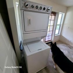Whirlpool Stacked Washer And Dryer