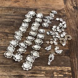 60 Pcs Various Sizes Rhinestone For Bridal Crafting Project 