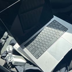 MacBook Pro 14 New Unboxed 