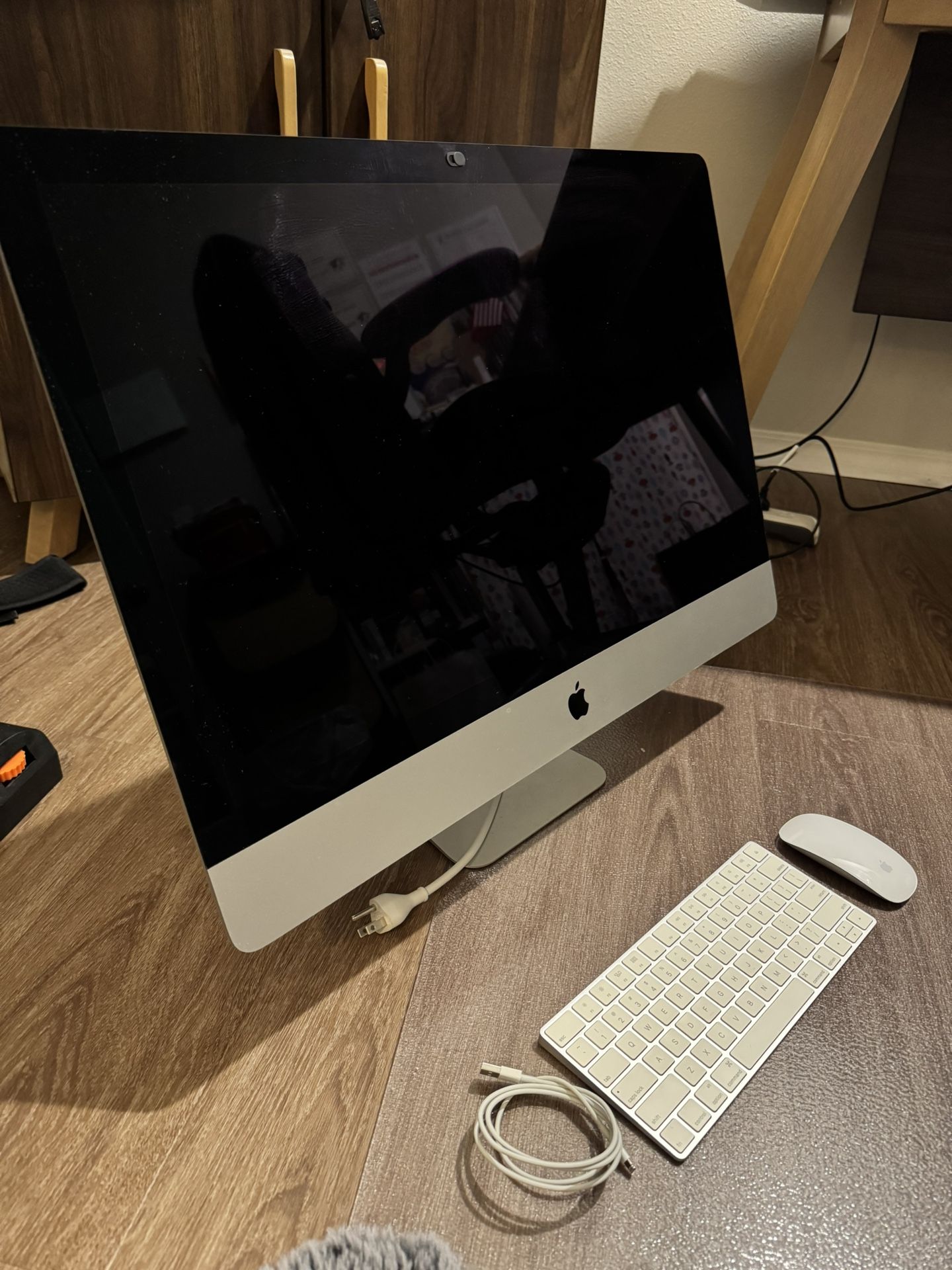 Late 2015, 27” Retina 5k iMac, upgraded to 32 GB memory and 1TB hard drive