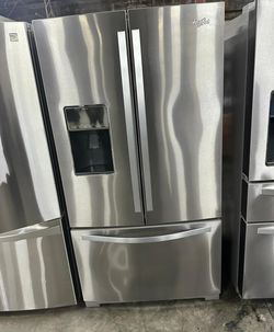 FrenchDoor Whirlpool Fridge Stainless IceMaker