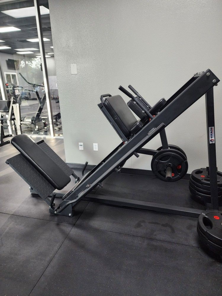 Titan Fitness Leg Press Hack Squat Machine