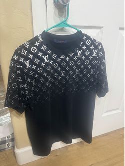 Lv shirt