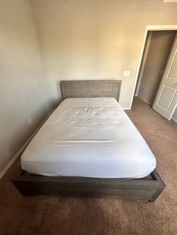 BED FRAME /  MATRESS