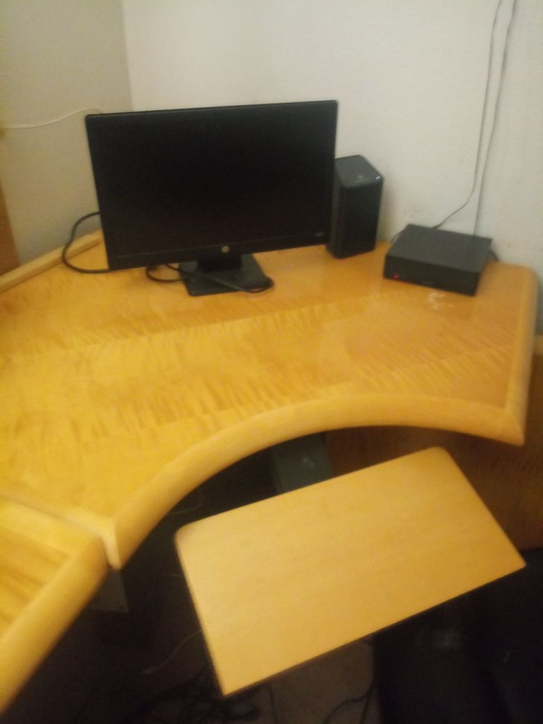 Office desk BIG