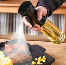 Oil sprayer for cooking