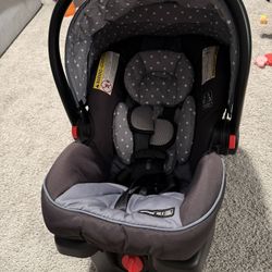 Graco Snugride 30LX Car Seat - $149 Original Price