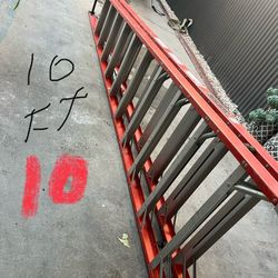 Escalera de 10 pies doble subida casi nuevas de fibra de vidrio perfectas condiciones 