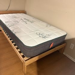 Twin size bed and wooden frame )