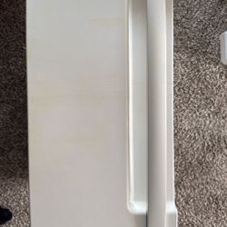 LG Washer/Dryer Pedestal