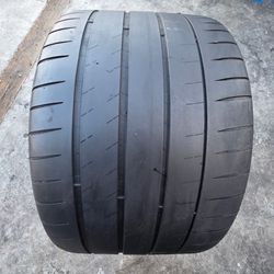 1 USED TIRE MICHELIN PS4S 305/30/19