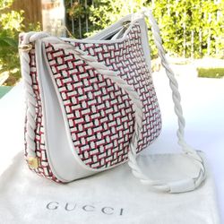 Stunningly beautiful Vintage Gucci Aviatrix woven leather shoulder bag