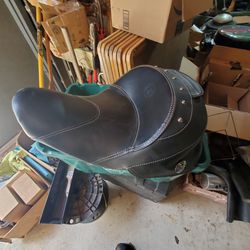 REDUCED REACH INDIAN MOTORCYCLE SEAT