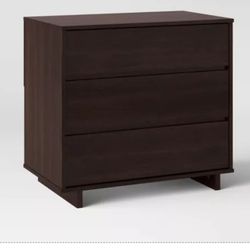 Room Essentials

Modern 3 Drawer Dresser - Room Essential