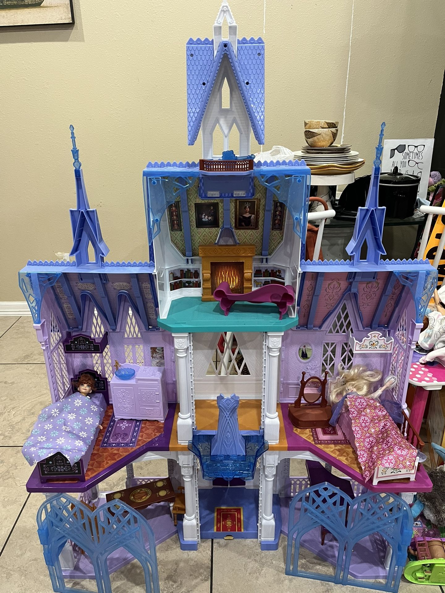 Disney Frozen Ultimate Arendelle Castle