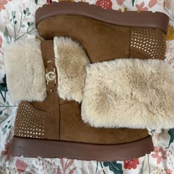 Brand New Guess Boots