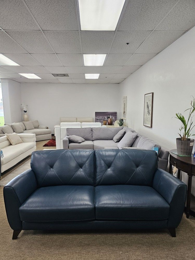 100%Real Leather Comfortable Sofa-Myia