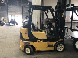 Forklift yale 5000 lb triple stage Sade shift