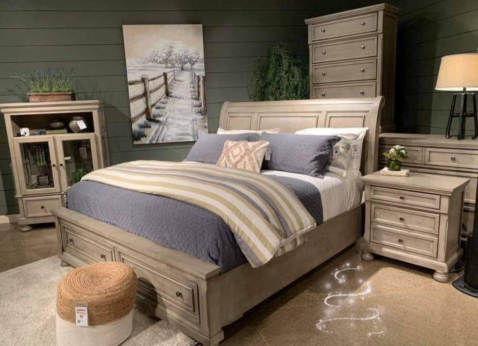 HOT DEAL 🤝 LETTNER BEDROOM SET 👌4 Piece 🎀