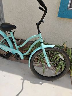 Concord Woman's Bike ] Turquoise on Black