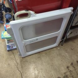 Safety 1st Baby Gate