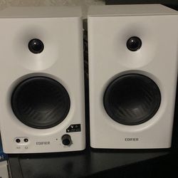 Edifier M4 Studio Monitors