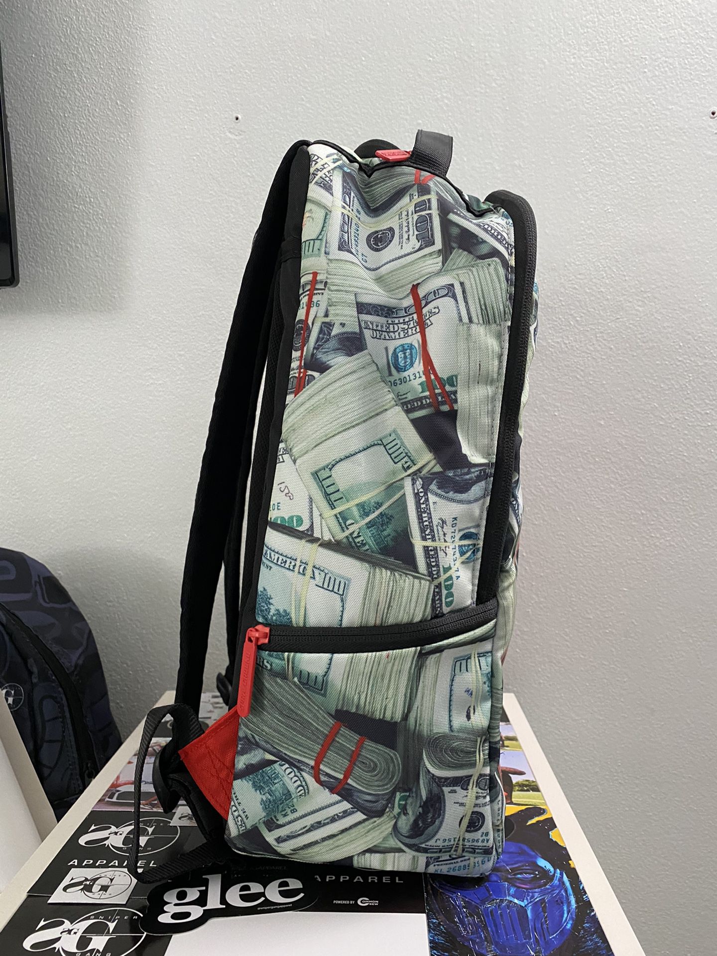 Gold Drip Spray ground backpack for Sale in Oakland Park, FL - OfferUp