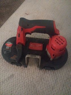 Milwaukee Bandsaw