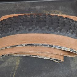 XR4 Team Issue Mountain Bike Tire