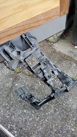 Front bumper mounting mercedes eclass