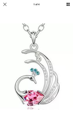 New style women's jewelry pink crystal rhinestone peacock pendant necklace chain